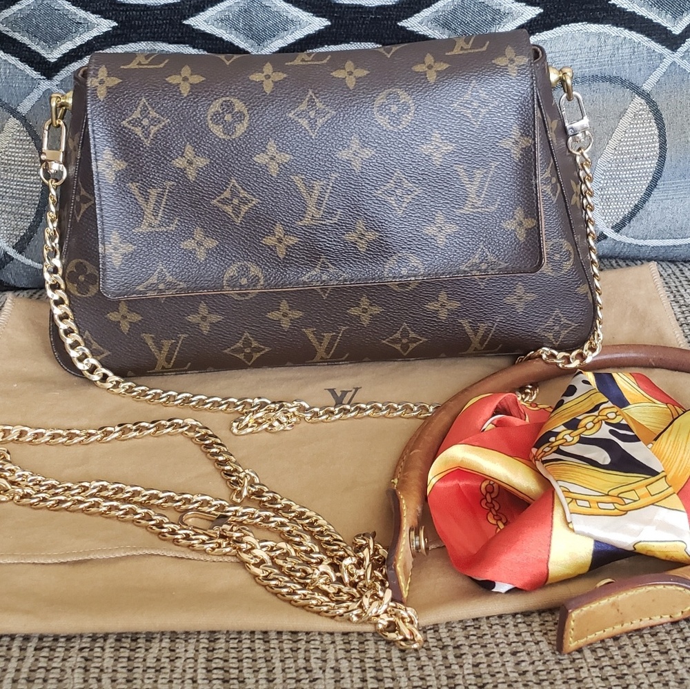 S🔴LD❗AUTHENTIC LOUIS VUITTON MONOGRAM MINI LOOP 